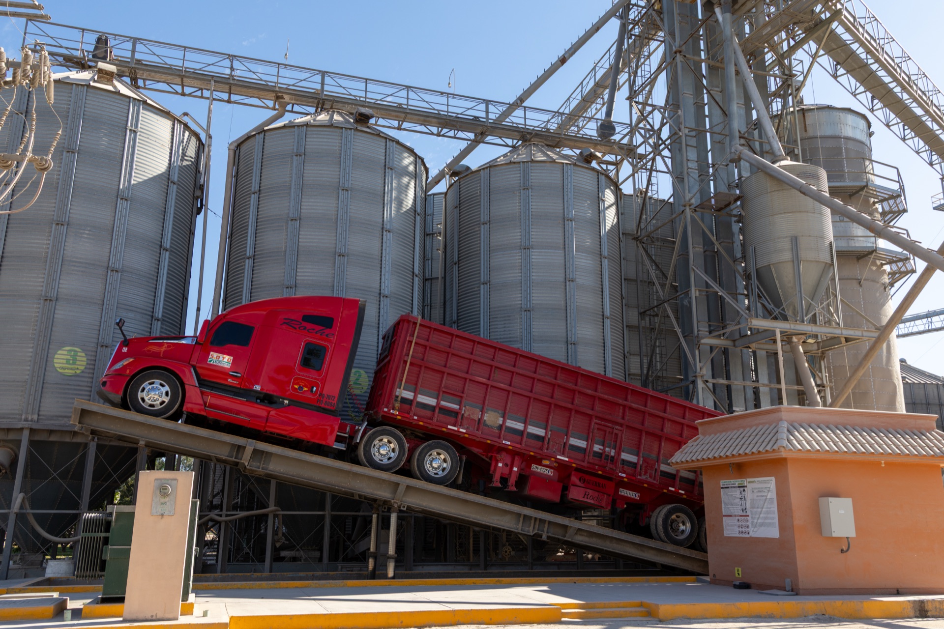 Grupo Agrostar